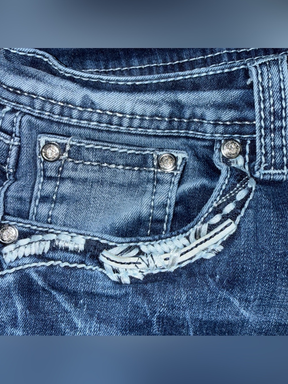 Grace in LA stretch bootcut jeans with embellishments embroidery women’s sz 28 - Picture 9 of 15